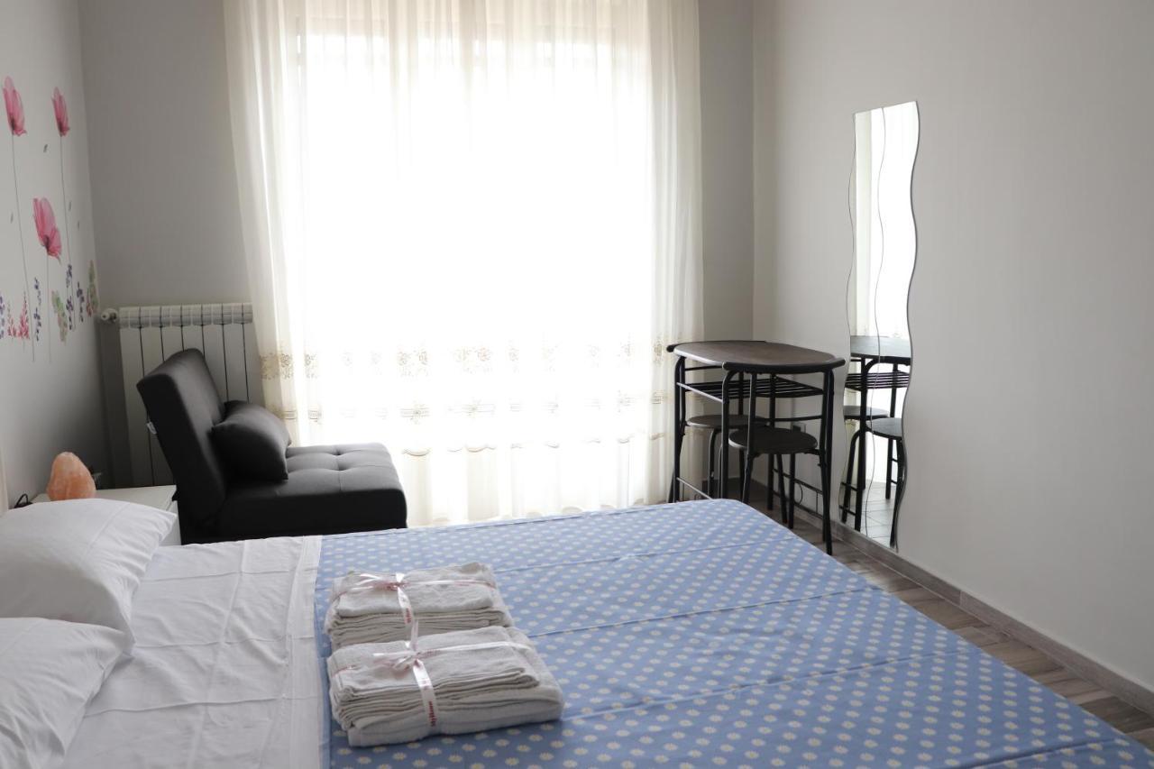 נאפולי B&B Francesco Fly מראה חיצוני תמונה